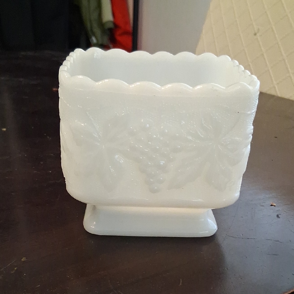 Vintage Anchor Hockin White Glass Milk with Grape Design